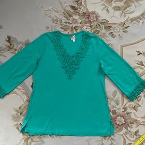 Large Kelly green embellished top
